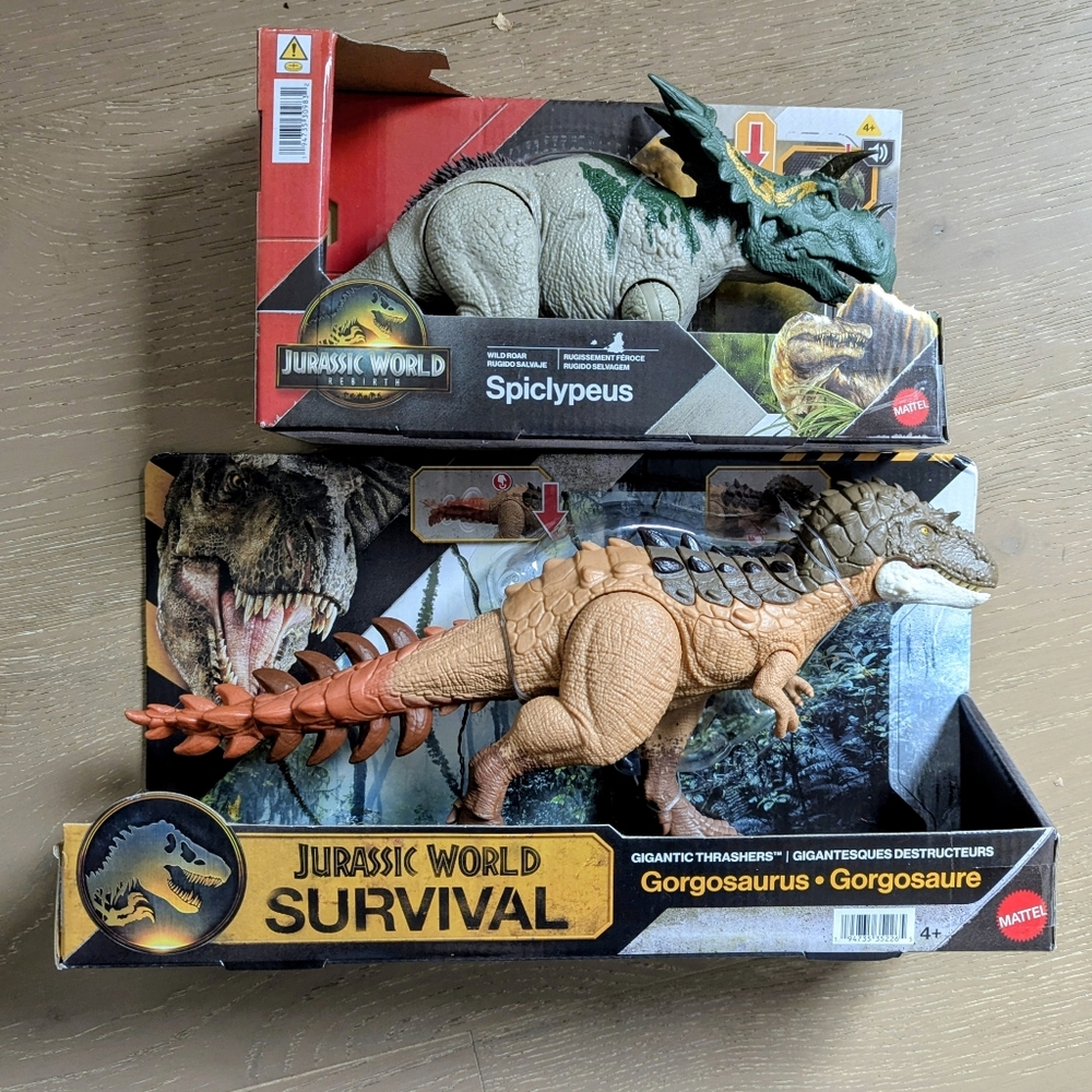 Jurassic World Mattel Spiclypeus and Gorgosaurus Dinosaur Toy Set